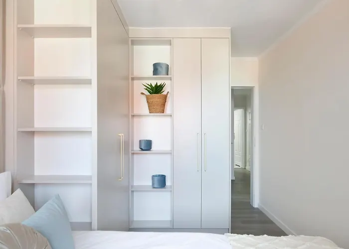 Elite Sandy Apartment
